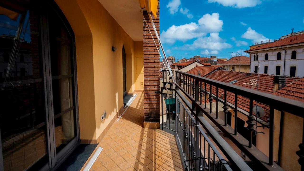 Apartamento Dei Mille 31 B Albenga Exterior foto