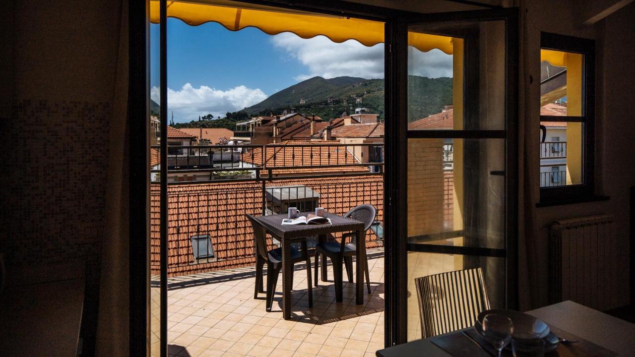 Apartamento Dei Mille 31 B Albenga Exterior foto